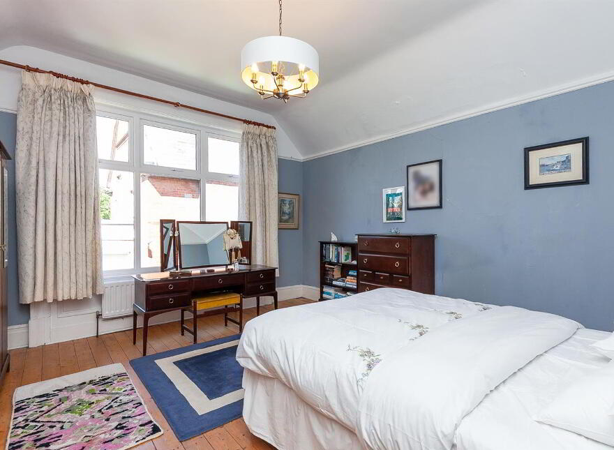 10 Glastonbury Avenue, Belfast, BT15 4DL