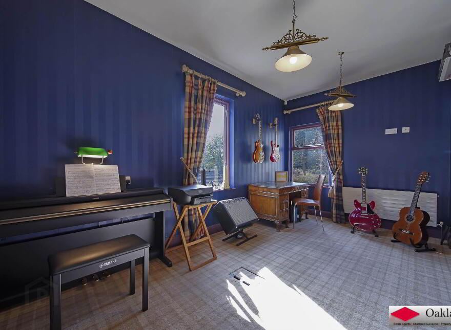 Dunruadh, 68 Culmore Road, Derry, BT48 8JB