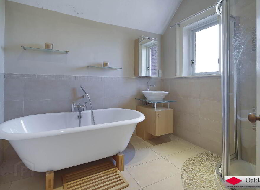 Dunruadh, 68 Culmore Road, Derry, BT48 8JB