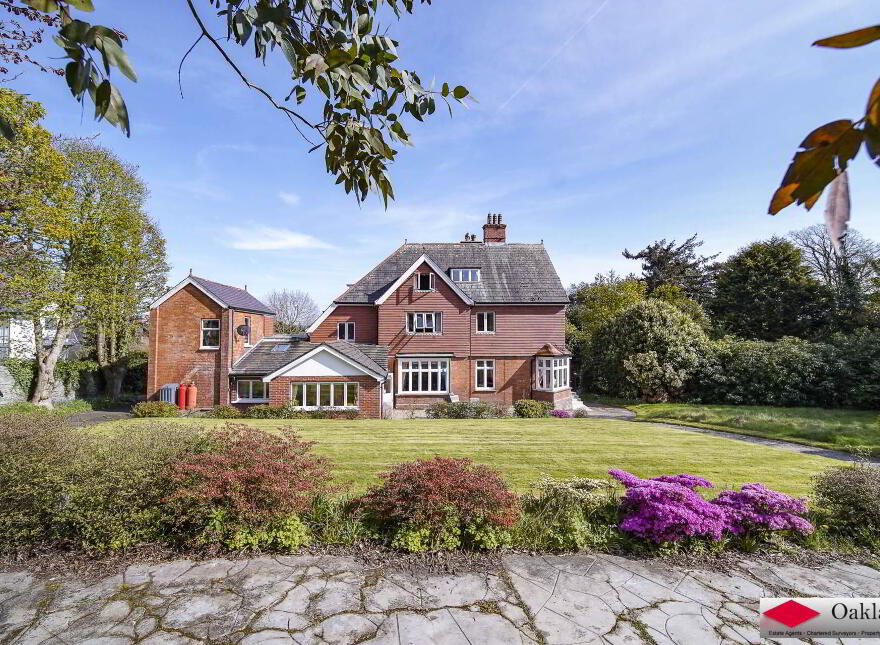 Dunruadh, 68 Culmore Road, Derry, BT48 8JB