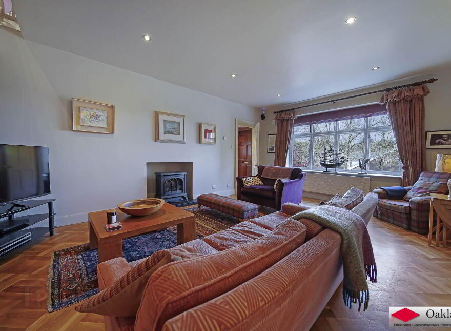 Dunruadh, 68 Culmore Road, Derry, BT48 8JB