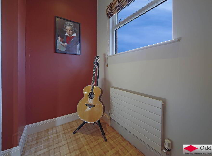 Dunruadh, 68 Culmore Road, Derry, BT48 8JB
