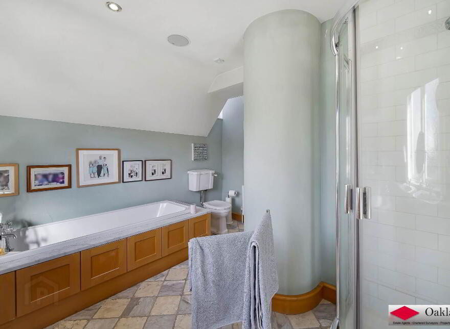 Dunruadh, 68 Culmore Road, Derry, BT48 8JB