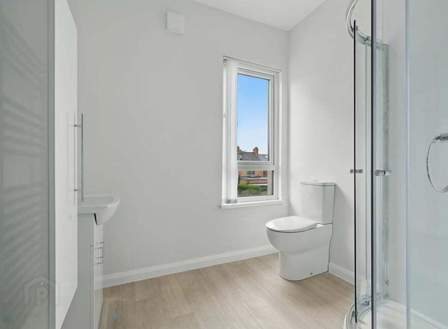 14 Lisburn Avenue, Belfast, BT9 7FX