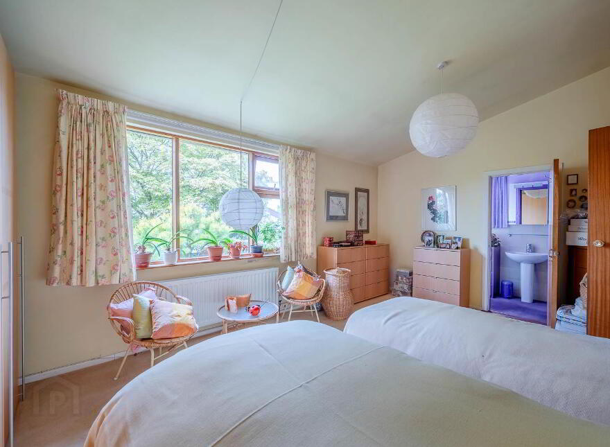 1 Rannoch Road, Holywood, BT18 0NA