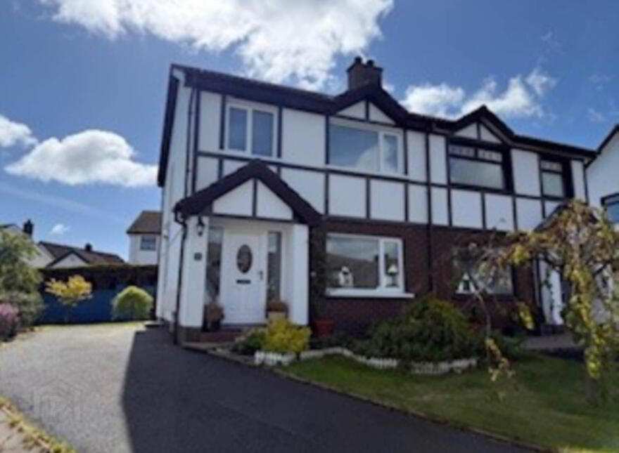 15 Culzean Glen, Larne, BT40 2HF
