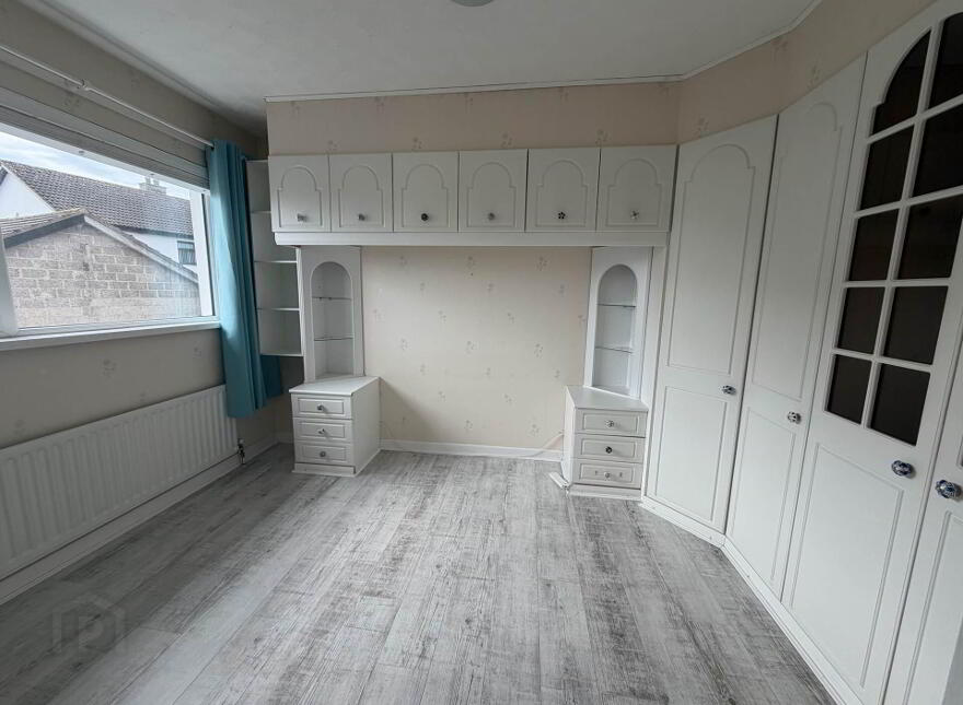 15 Culzean Glen, Larne, BT40 2HF