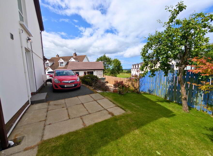 15 Culzean Glen, Larne, BT40 2HF