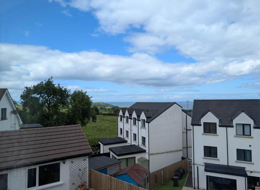 15 Culzean Glen, Larne, BT40 2HF