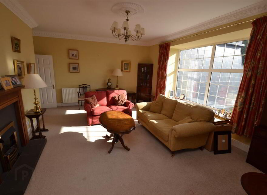 18 Thornhill Malone , Belfast, Belfast, BT9 6SS