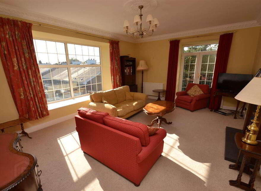18 Thornhill Malone , Belfast, Belfast, BT9 6SS
