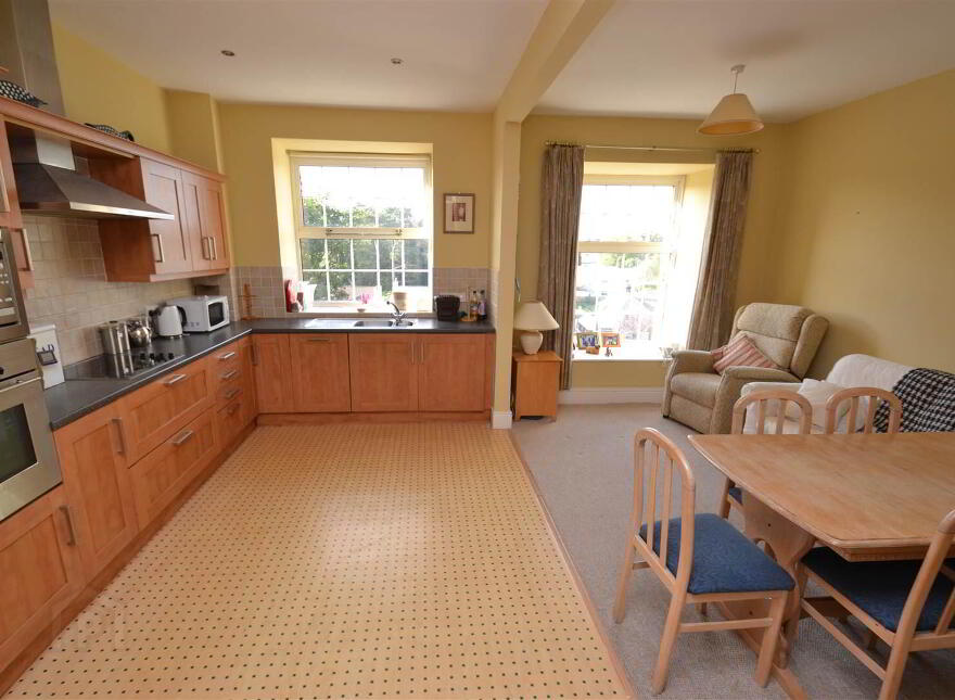 18 Thornhill Malone , Belfast, Belfast, BT9 6SS