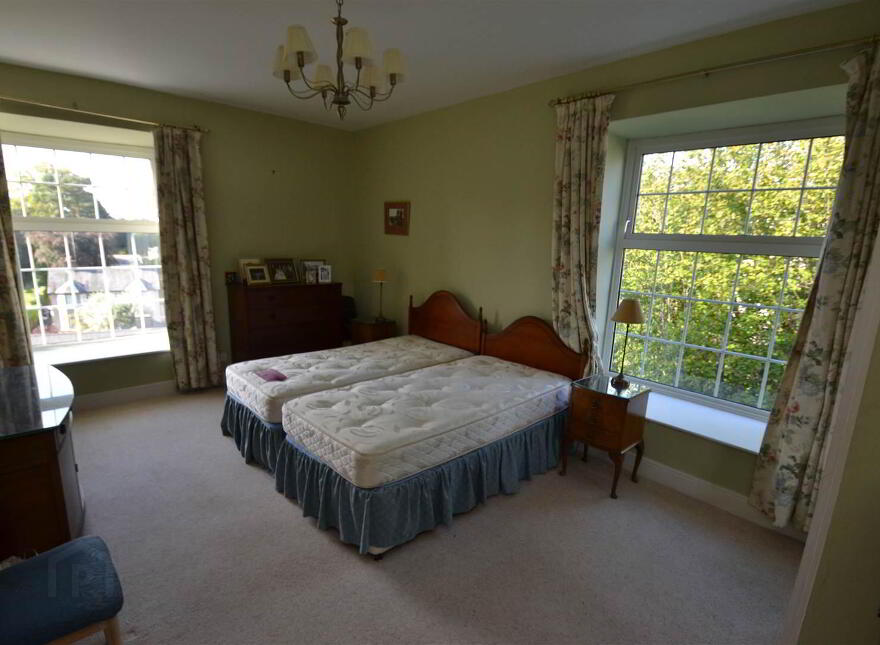 18 Thornhill Malone , Belfast, Belfast, BT9 6SS
