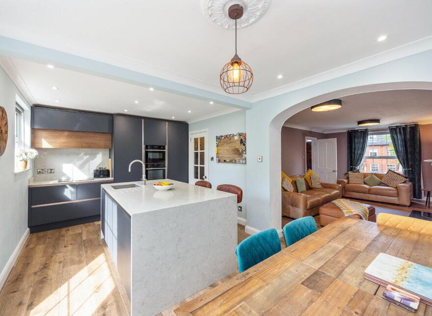 7 Windsor Court, Belfast, BT9 6JE