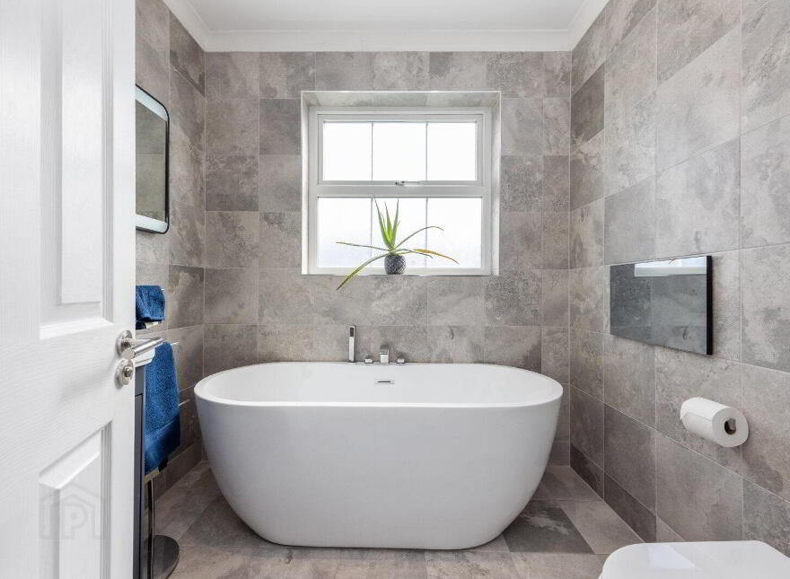 7 Windsor Court, Belfast, BT9 6JE