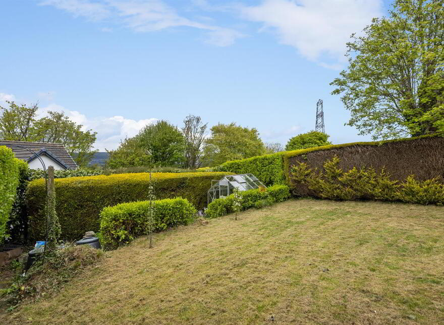 25 Beechill Park West, Saintfield Road, Belfast, BT8 6NU