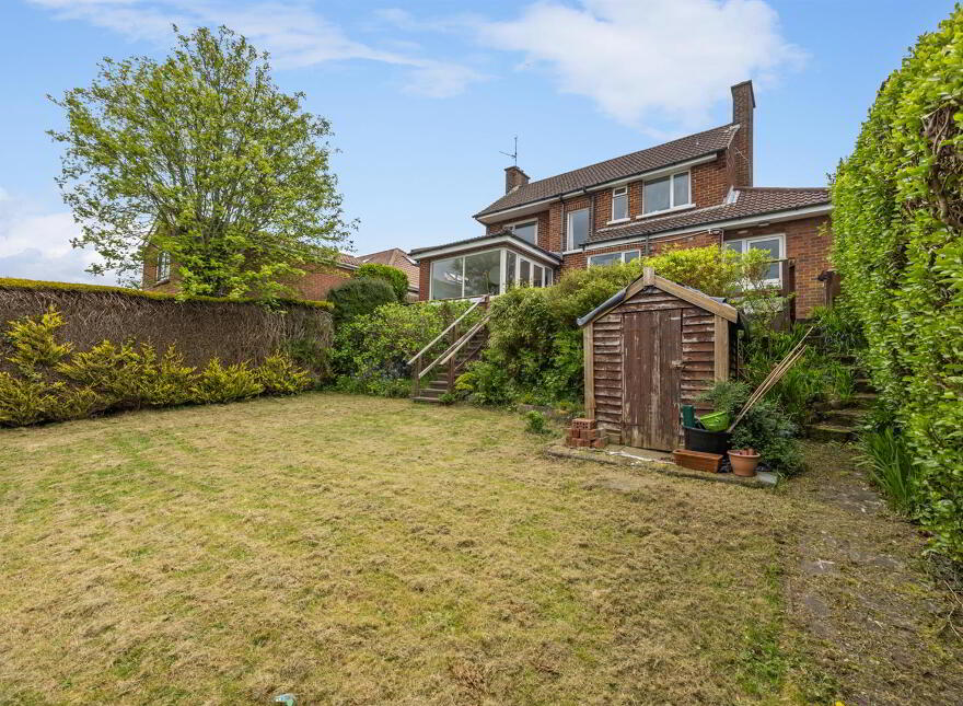 25 Beechill Park West, Saintfield Road, Belfast, BT8 6NU