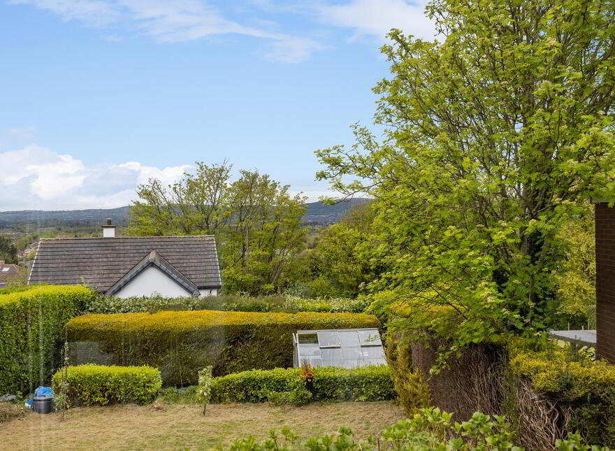 25 Beechill Park West, Saintfield Road, Belfast, BT8 6NU