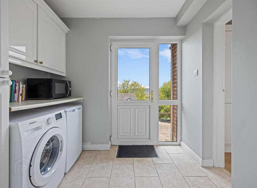 25 Beechill Park West, Saintfield Road, Belfast, BT8 6NU