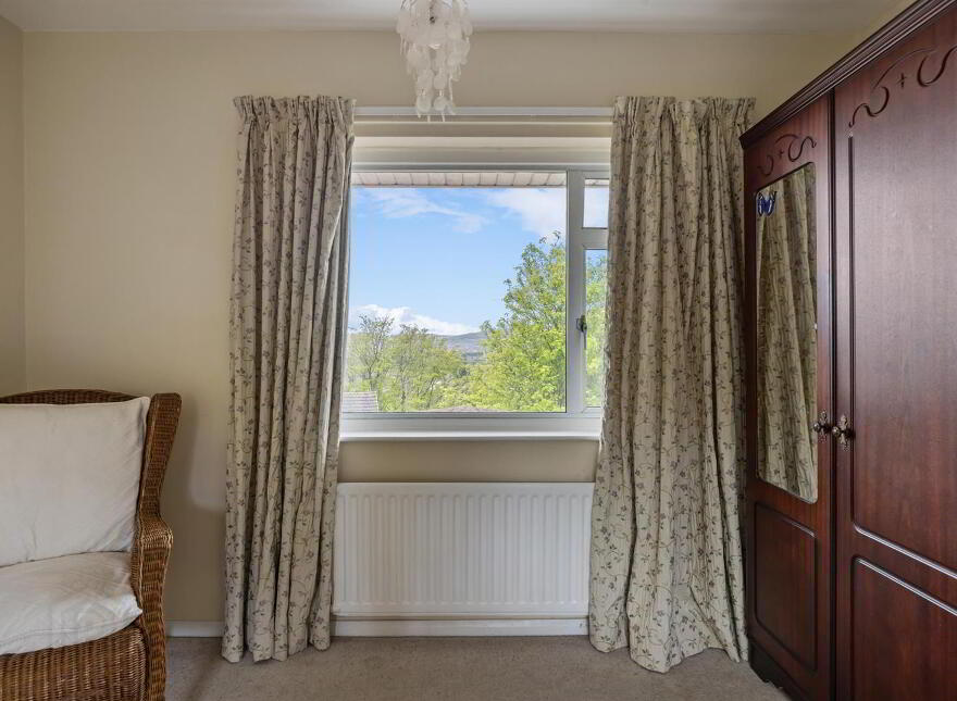25 Beechill Park West, Saintfield Road, Belfast, BT8 6NU