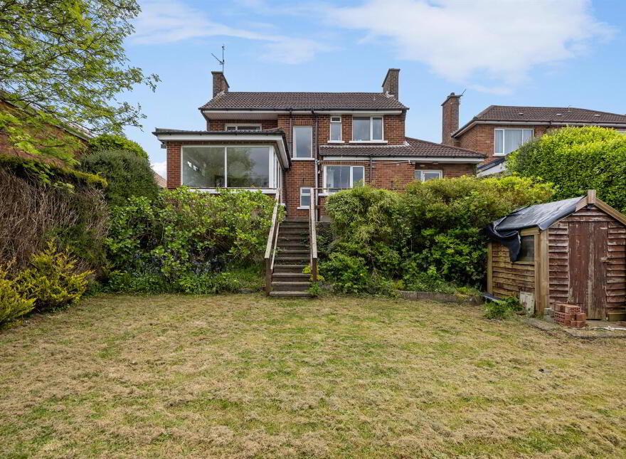 25 Beechill Park West, Saintfield Road, Belfast, BT8 6NU