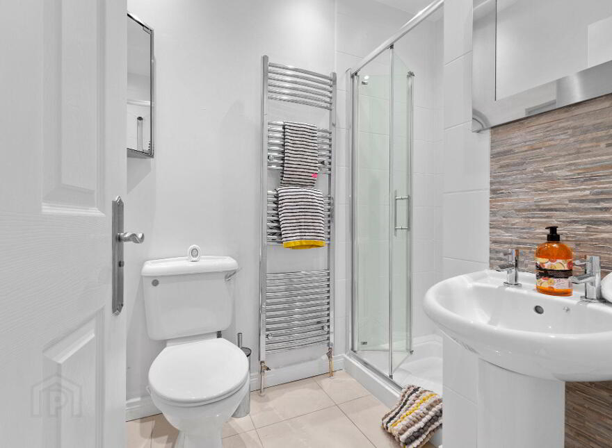 32 Covehill Court, Portrush, BT56 8GL
