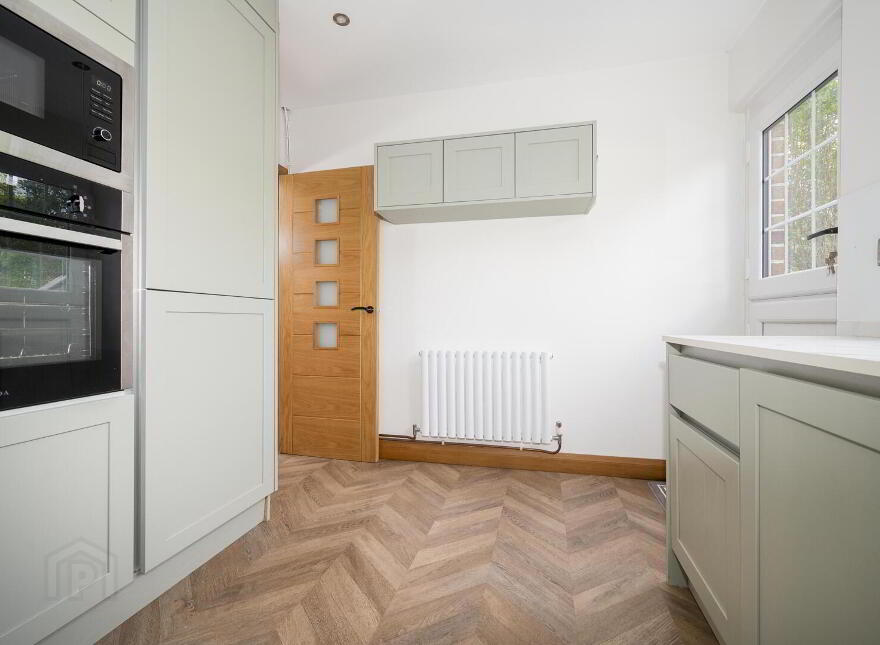 28 Barnetts Road, Belfast, BT5 7BD