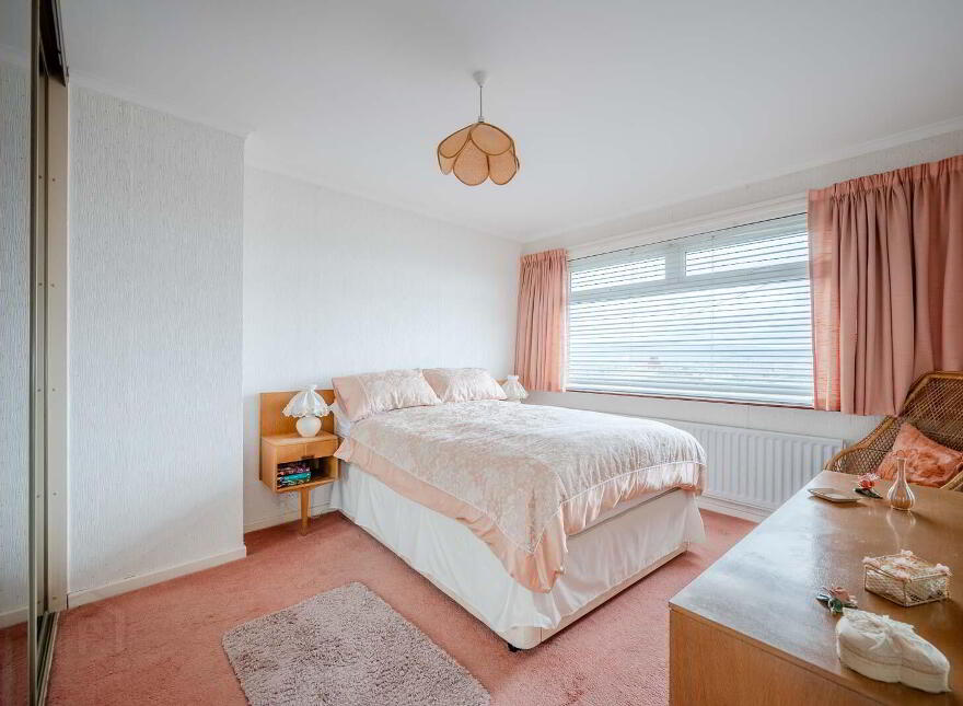 19 Delamont Park, Belfast, BT6 9RJ