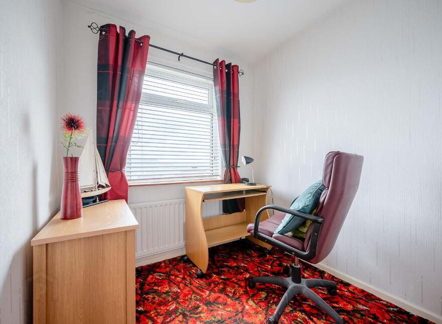 19 Delamont Park, Belfast, BT6 9RJ