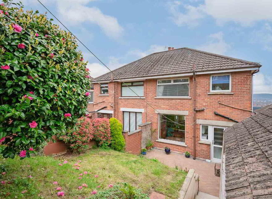19 Delamont Park, Belfast, BT6 9RJ