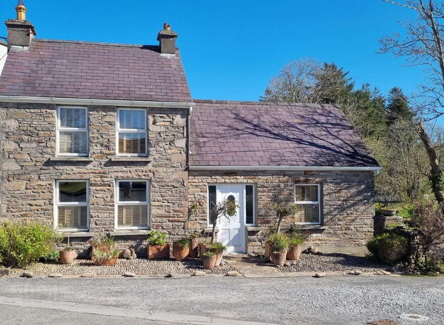 Station Road, Annascaul, Dingle, V92E8P9