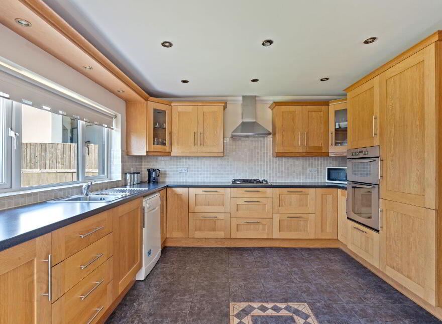 87 Mountrivers Estate, Carrigaline, P43NH33