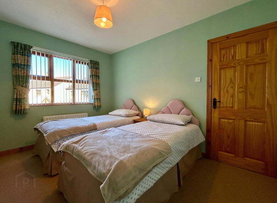 17 Dunluce Cottages, Bushmills, BT57 8AT