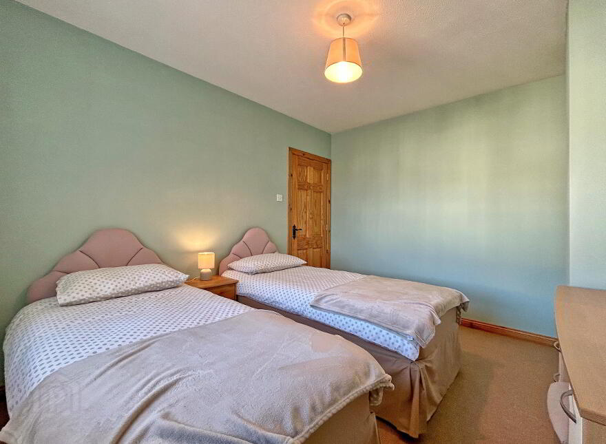 17 Dunluce Cottages, Bushmills, BT57 8AT