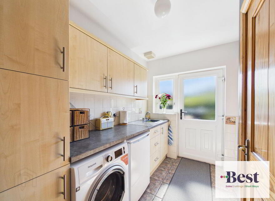 10 Ballycoose Road, Ballygally, Larne, BT40 2RW