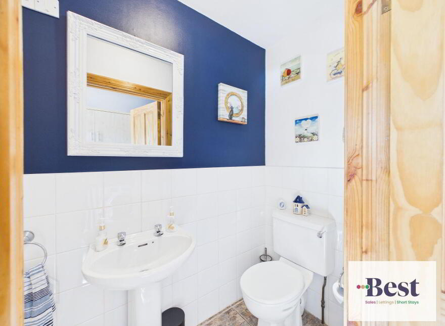 10 Ballycoose Road, Ballygally, Larne, BT40 2RW