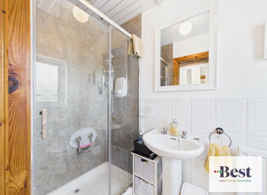 10 Ballycoose Road, Ballygally, Larne, BT40 2RW