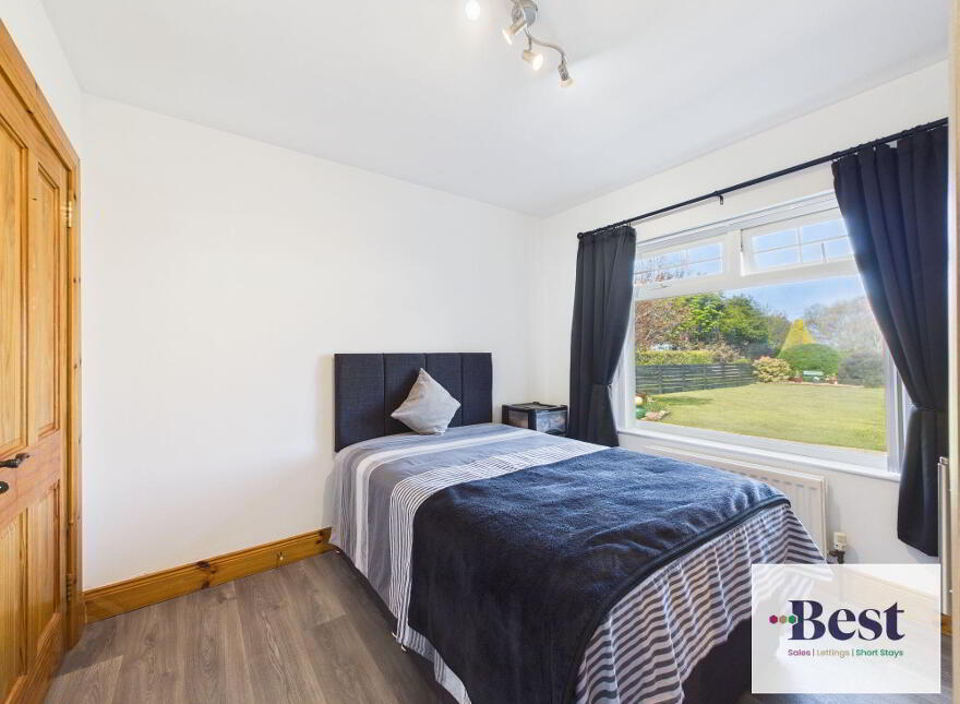10 Ballycoose Road, Ballygally, Larne, BT40 2RW