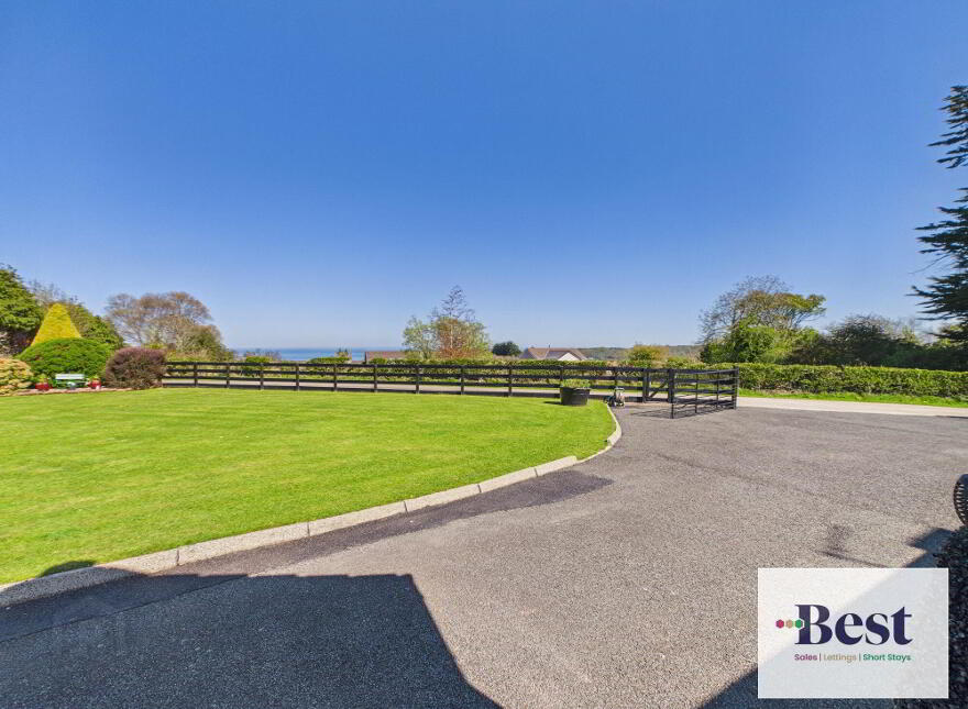10 Ballycoose Road, Ballygally, Larne, BT40 2RW