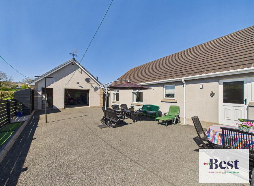 10 Ballycoose Road, Ballygally, Larne, BT40 2RW