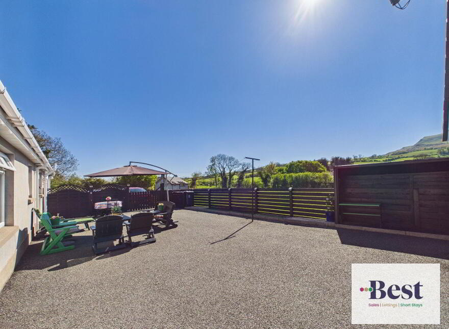 10 Ballycoose Road, Ballygally, Larne, BT40 2RW