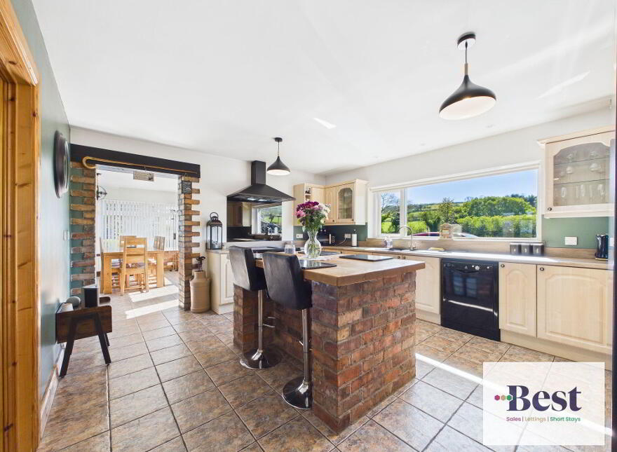 10 Ballycoose Road, Ballygally, Larne, BT40 2RW