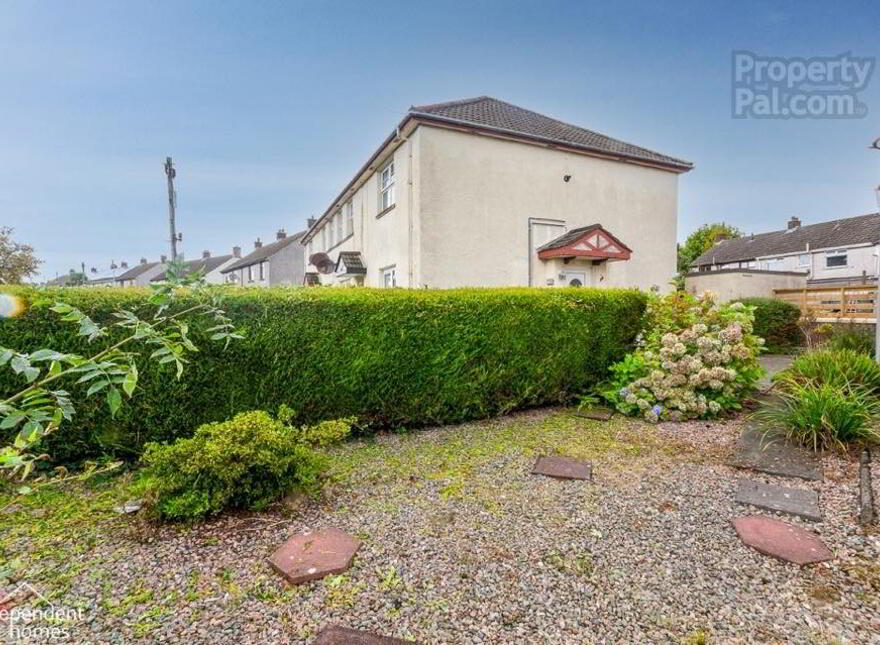 138 Ballycraigy Ring, Larne, BT40 2EX