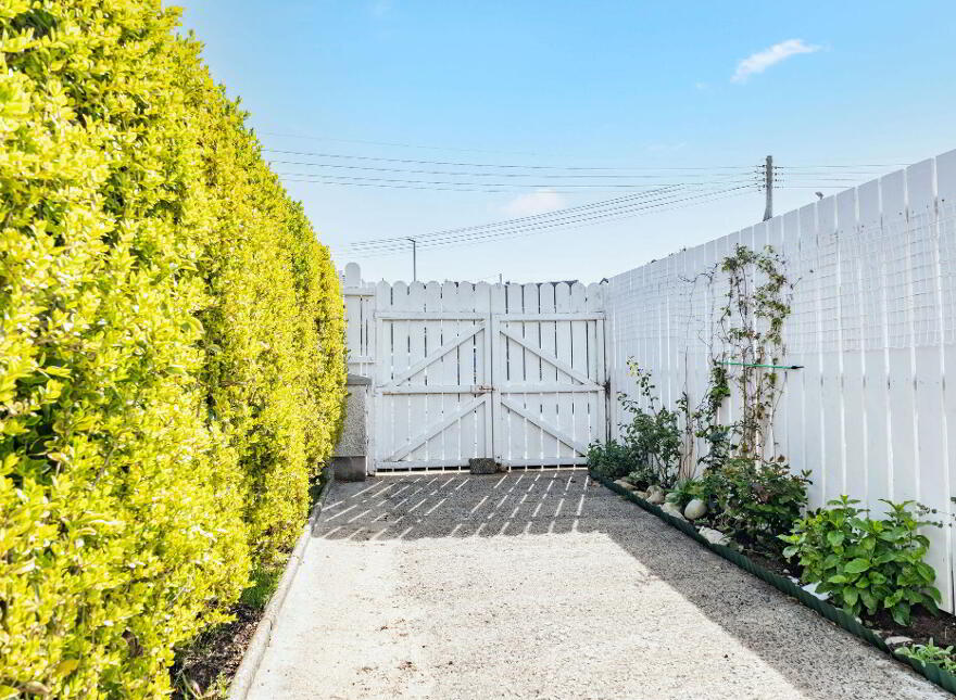 3 Royal Avenue, Portstewart, BT55 7LE