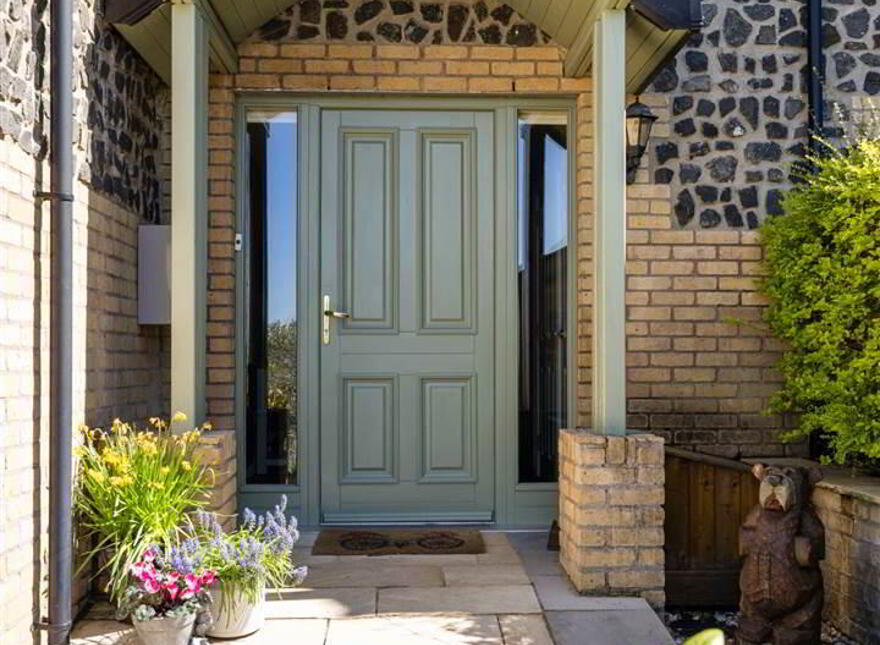 2B Pine Crest, Holywood, BT18 9ED