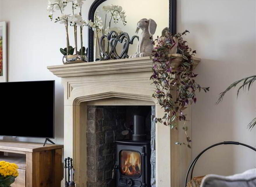 2B Pine Crest, Holywood, BT18 9ED