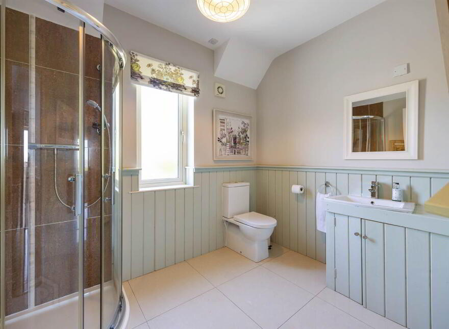 2B Pine Crest, Holywood, BT18 9ED