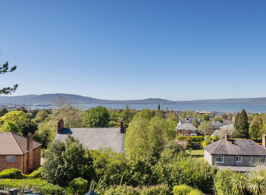 2B Pine Crest, Holywood, BT18 9ED