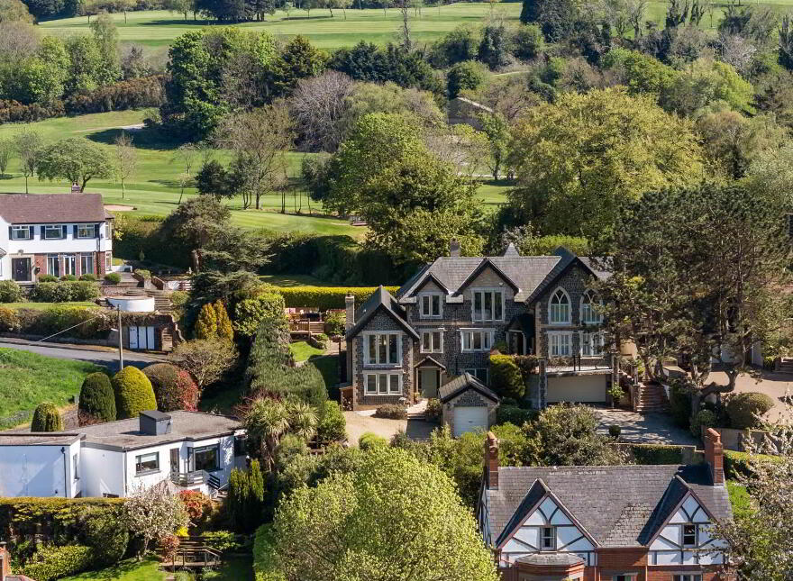 2B Pine Crest, Holywood, BT18 9ED