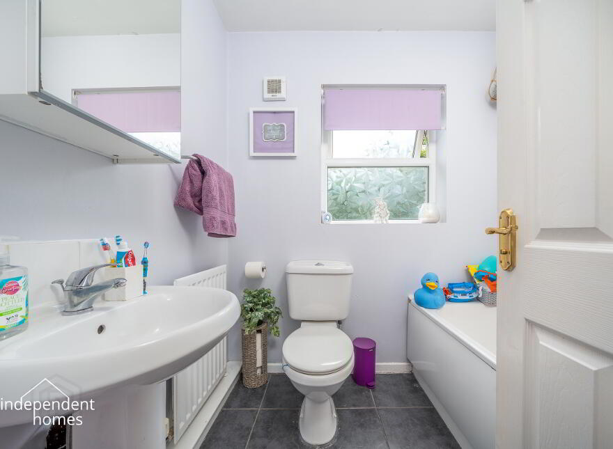 1 Walnut Green, Larne, BT40 2WP